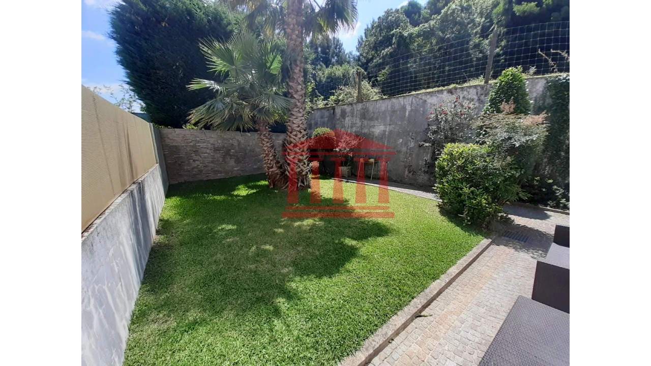 Moradia T3 para Venda em Martim Foto 10