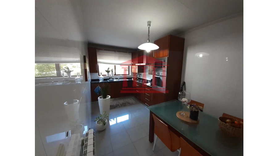 Moradia T3 para Venda em Martim Foto 5