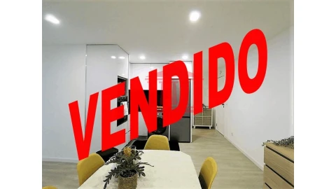 Apartamento T1 para Venda em Arcozelo