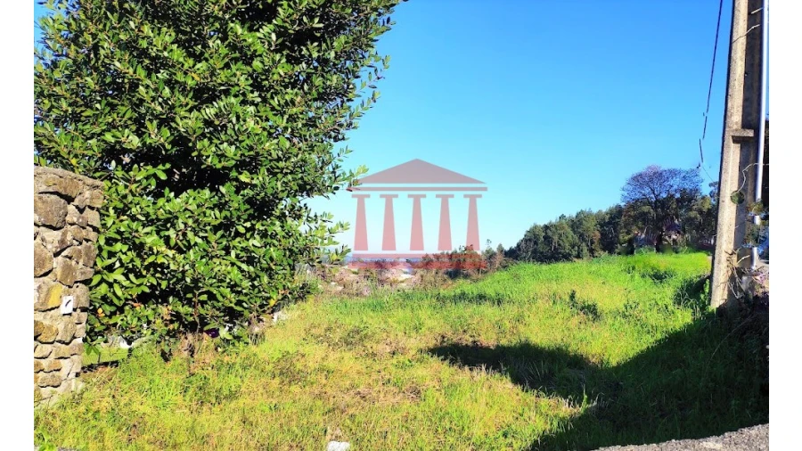 Terreno para Venda em Gamil e Midões