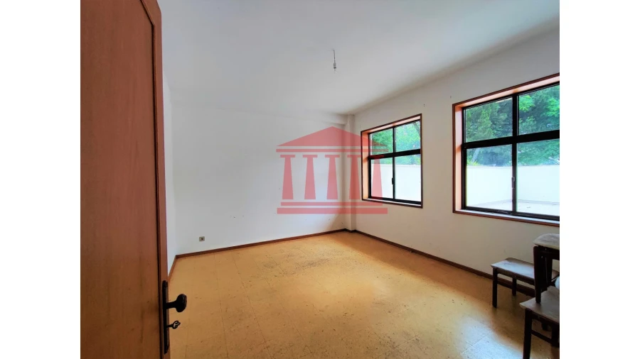 Escritório para Venda em Arcozelo Foto 3