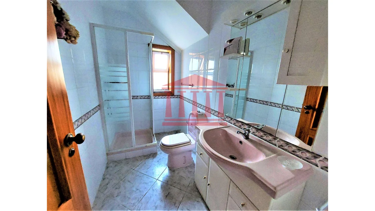 Moradia T3 para Venda em Barcelinhos Foto 21