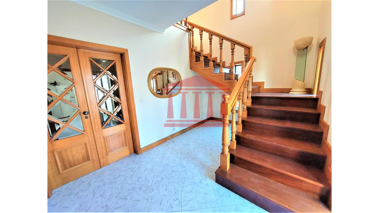 Moradia T3 para Venda em Barcelinhos Foto 22