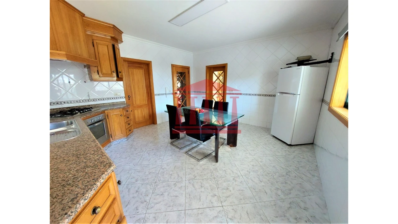 Moradia T3 para Venda em Barcelinhos Foto 15