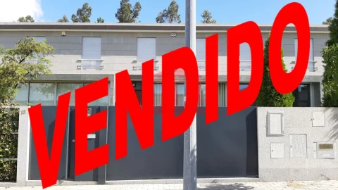 Moradia T3 para Venda em Manhente