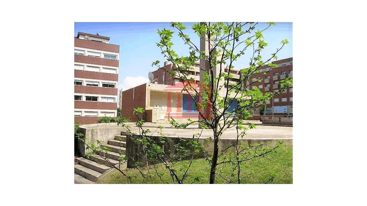 Loja para Venda em Arcozelo Foto 4