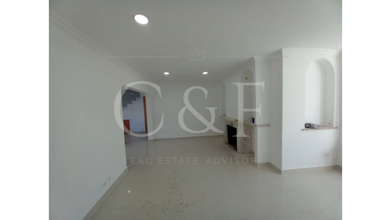 Moradia T5 para Venda em Carcavelos e Parede Foto 18