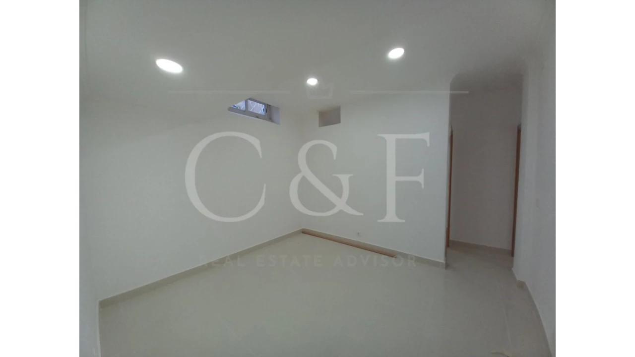 Moradia T5 para Venda em Carcavelos e Parede Foto 37