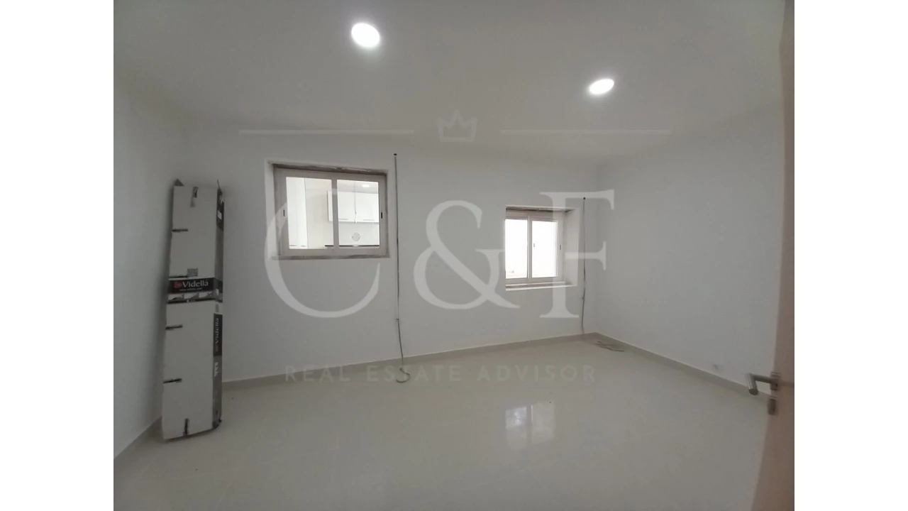 Moradia T5 para Venda em Carcavelos e Parede Foto 40