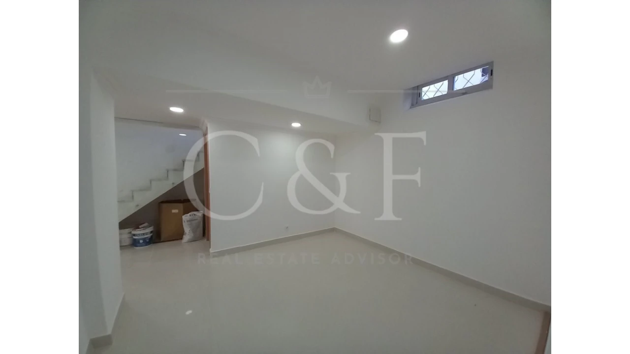 Moradia T5 para Venda em Carcavelos e Parede Foto 42
