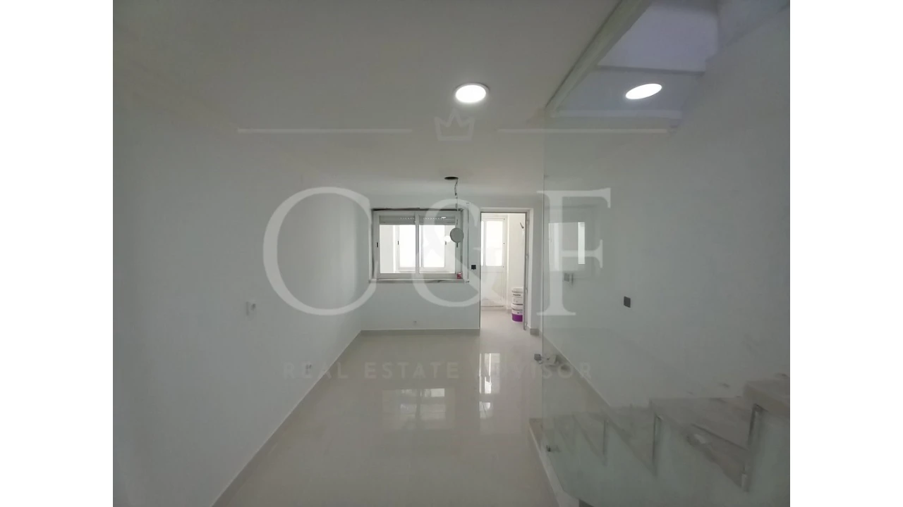 Moradia T5 para Venda em Carcavelos e Parede Foto 43