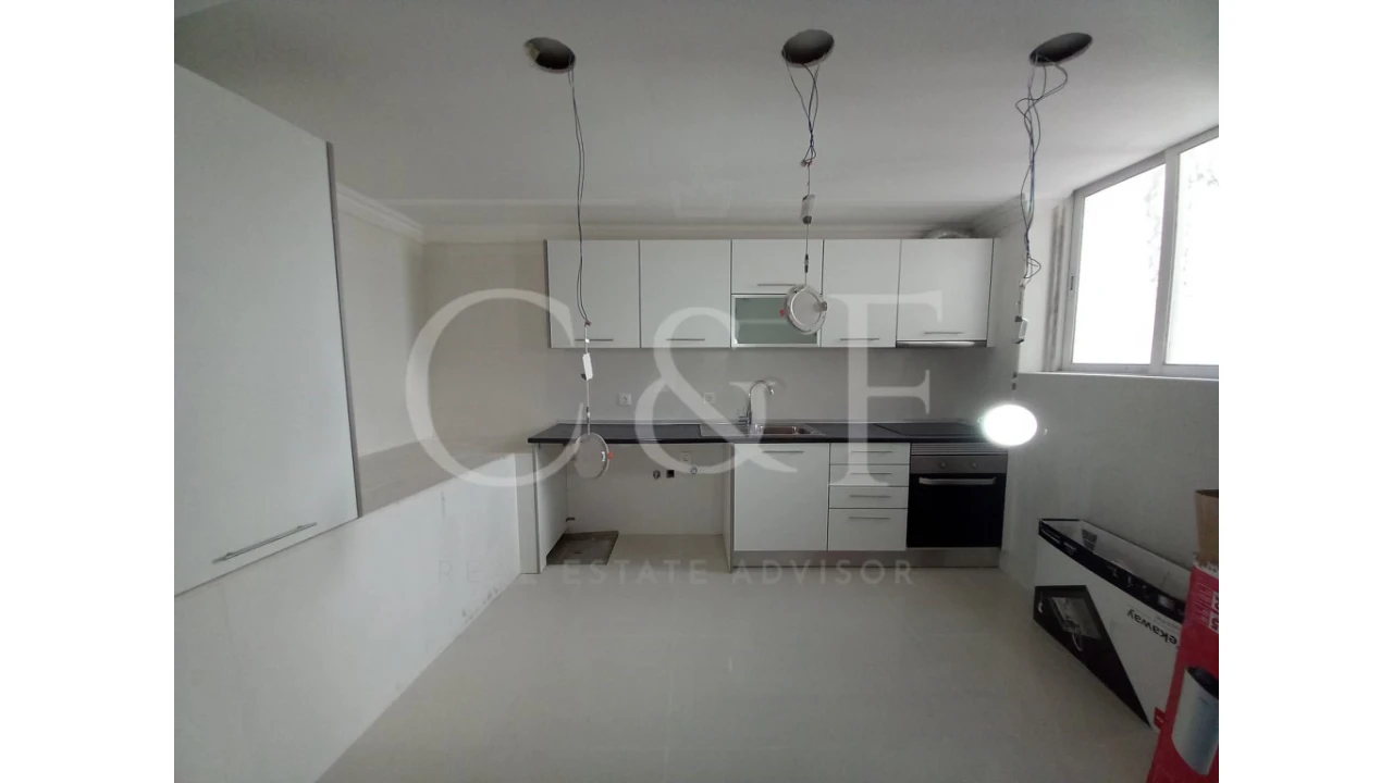 Moradia T5 para Venda em Carcavelos e Parede Foto 15