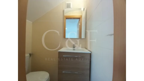 Moradia T5 para Venda em Carcavelos e Parede