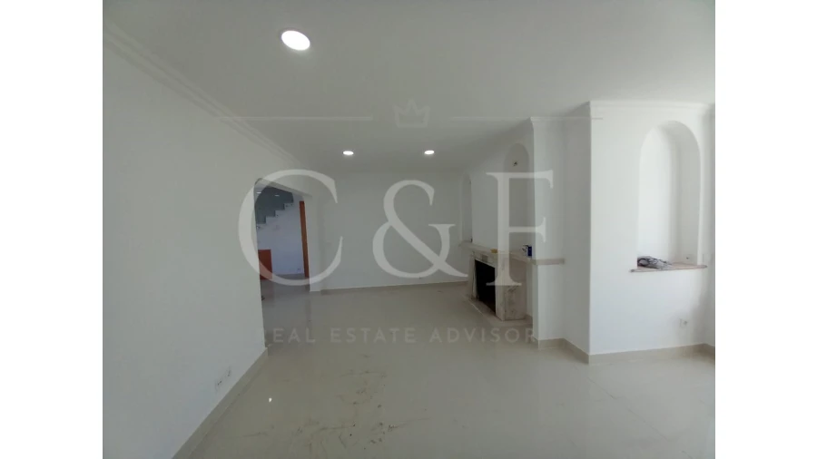 Moradia T5 para Venda em Carcavelos e Parede Foto 18