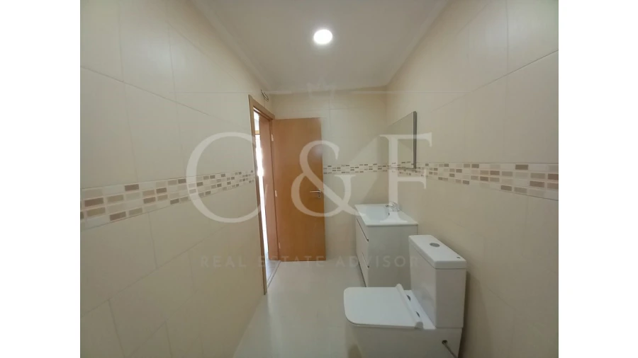 Moradia T5 para Venda em Carcavelos e Parede Foto 28