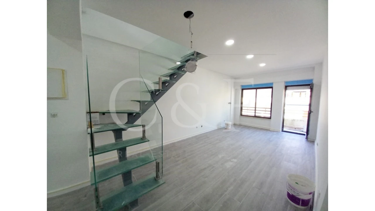 Apartamento T3 para Venda em Costa da Caparica Foto 25
