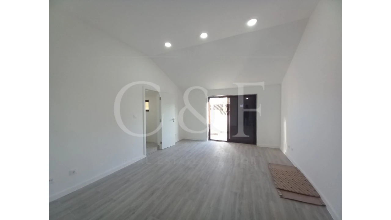 Apartamento T3 para Venda em Costa da Caparica Foto 36
