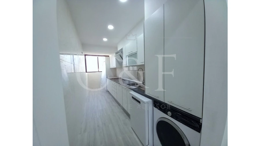 Apartamento T3 para Venda em Costa da Caparica Foto 15