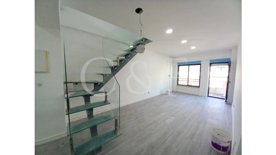 Apartamento T3 para Venda em Costa da Caparica Foto 25
