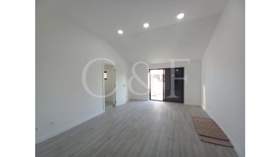 Apartamento T3 para Venda em Costa da Caparica Foto 36