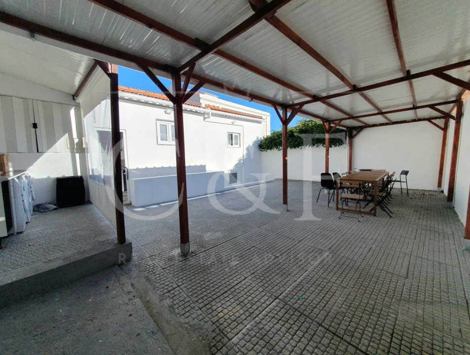 Moradia T9 para Venda em Alcantara Foto 1