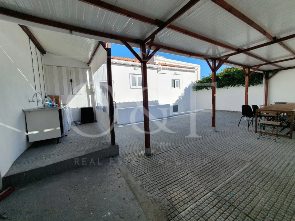 Moradia T9 para Venda em Alcantara Foto 3