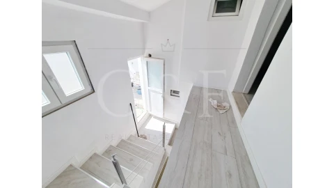 Moradia T9 para Venda em Alcantara