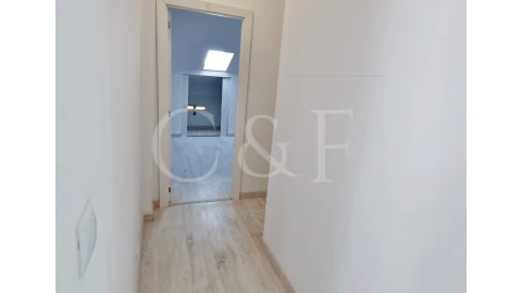 Moradia T9 para Venda em Alcantara