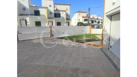 Moradia T3 para Venda em Ericeira