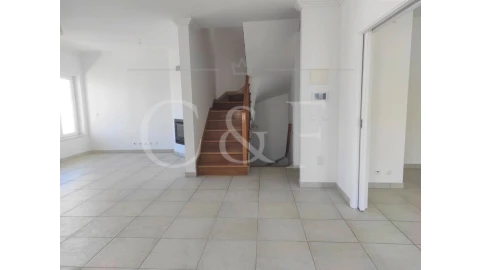Moradia T3 para Venda em Ericeira