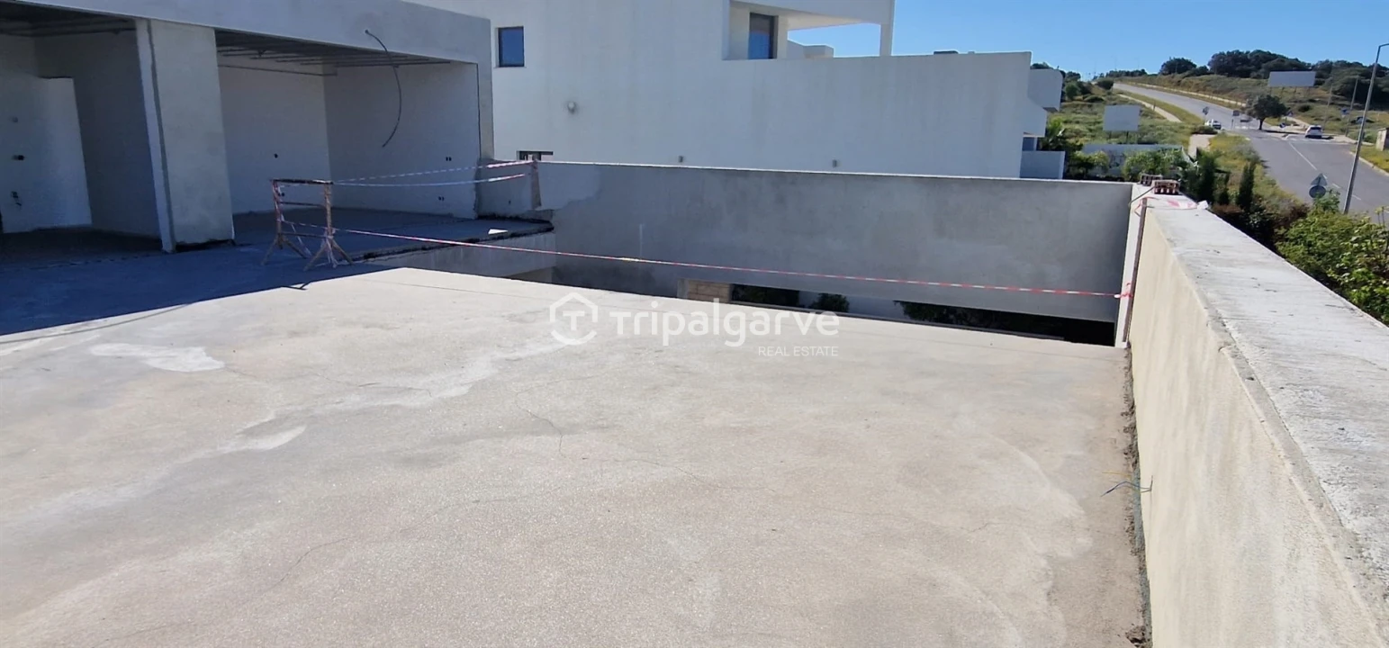 Moradia T4 para Venda em Lagos (São Sebastião e Santa Maria) Foto 24