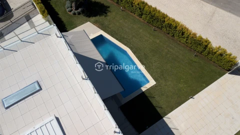 Moradia T4 para Venda em Almancil