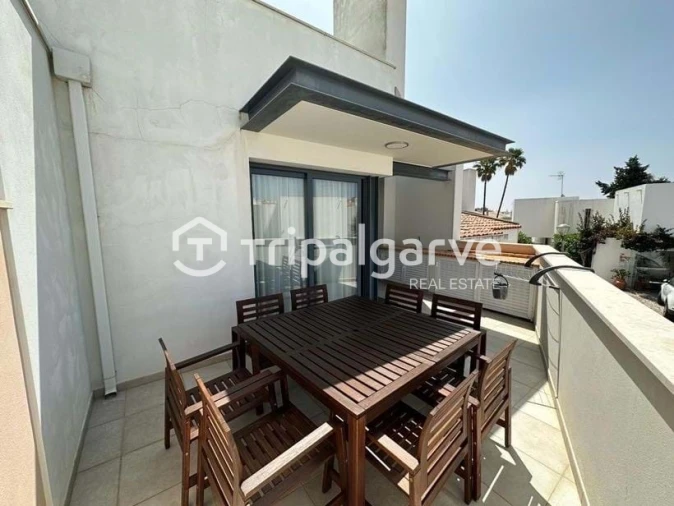 Moradia T5 para Venda em Quarteira Foto 5