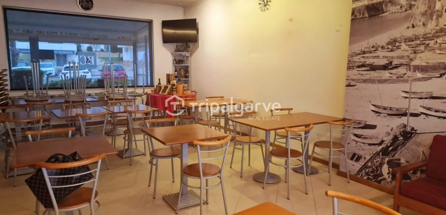 Negócio para Venda em Albufeira e Olhos de Água Foto 1