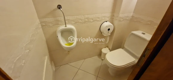Negócio para Venda em Albufeira e Olhos de Água