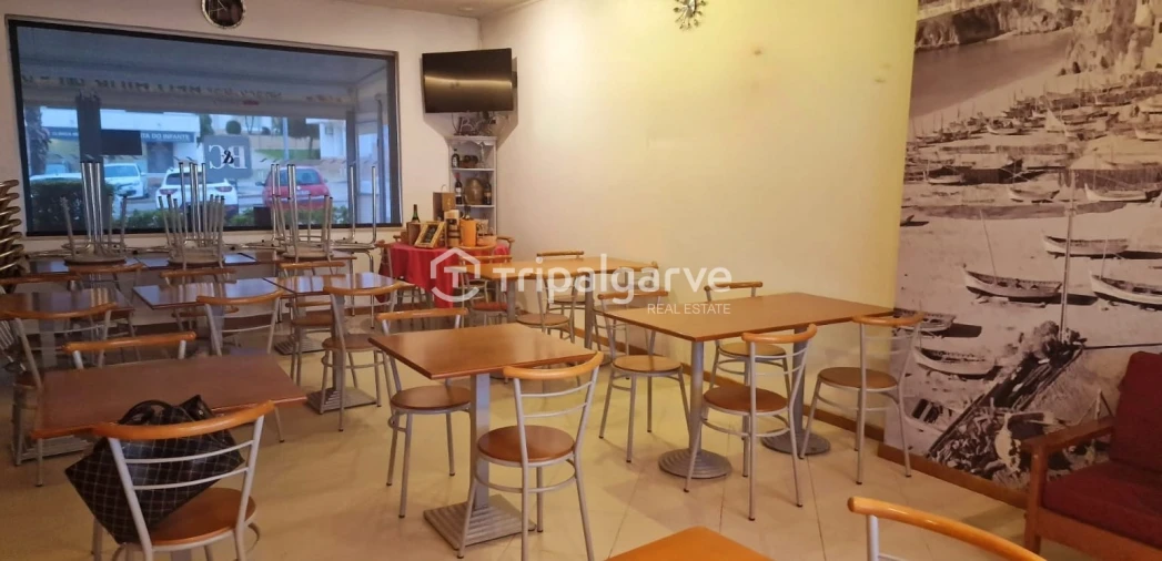 Negócio para Venda em Albufeira e Olhos de Água
