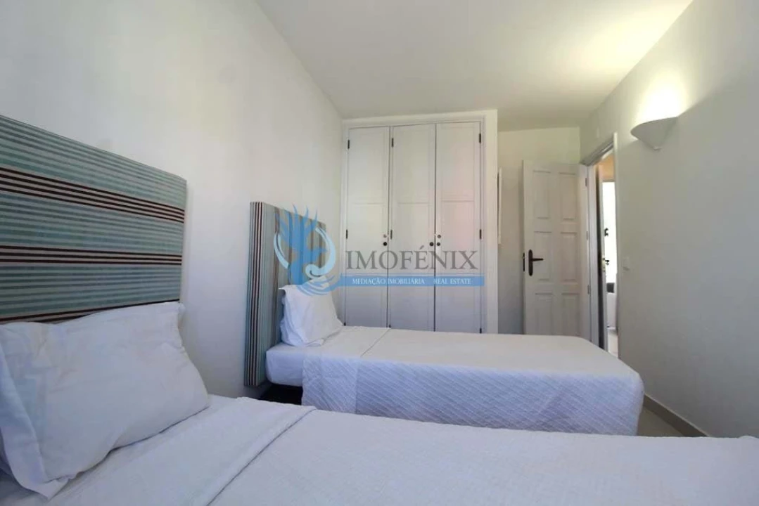 Apartamento T2 para Venda em Quarteira Foto 17