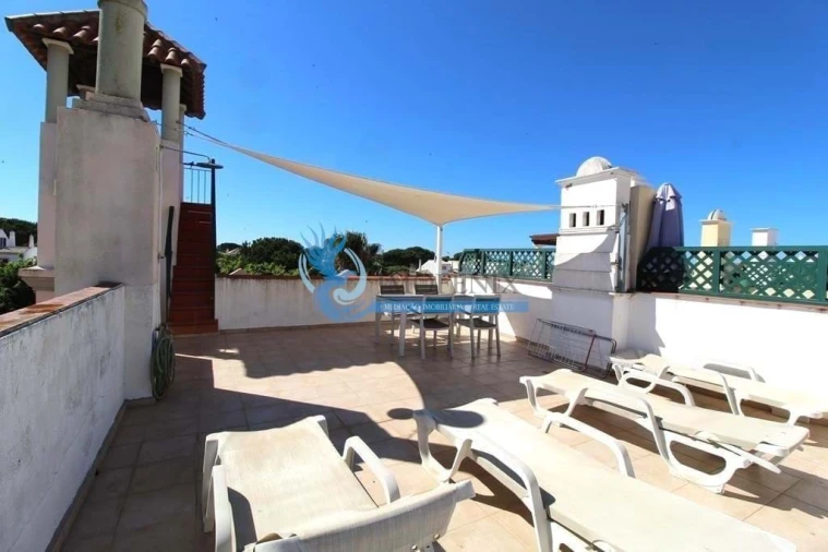 Apartamento T2 para Venda em Quarteira Foto 21