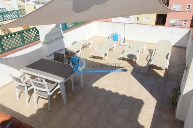 Apartamento T2 para Venda em Quarteira Foto 13
