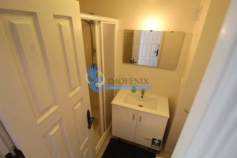 Apartamento T2 para Venda em Quarteira Foto 18