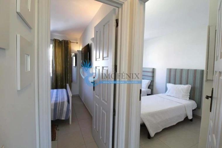 Apartamento T2 para Venda em Quarteira Foto 14