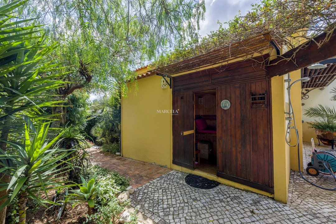 Moradia T4 para Venda em Lagos (São Sebastião e Santa Maria) Foto 48