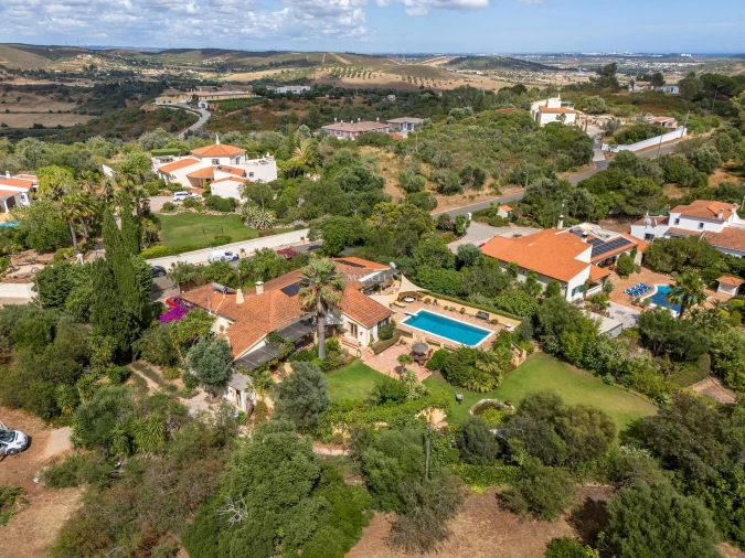 Moradia T4 para Venda em Lagos (São Sebastião e Santa Maria) Foto 52
