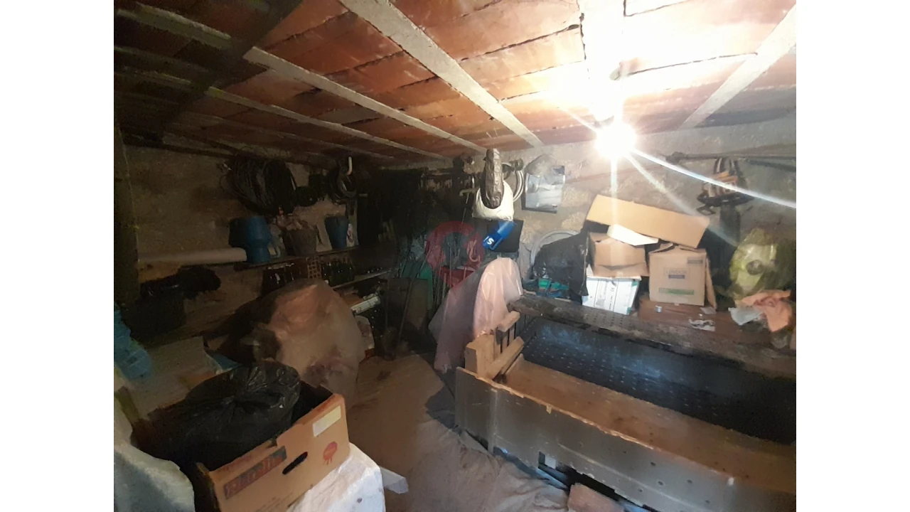 Moradia T4 para Venda em Riba de Mouro Foto 19