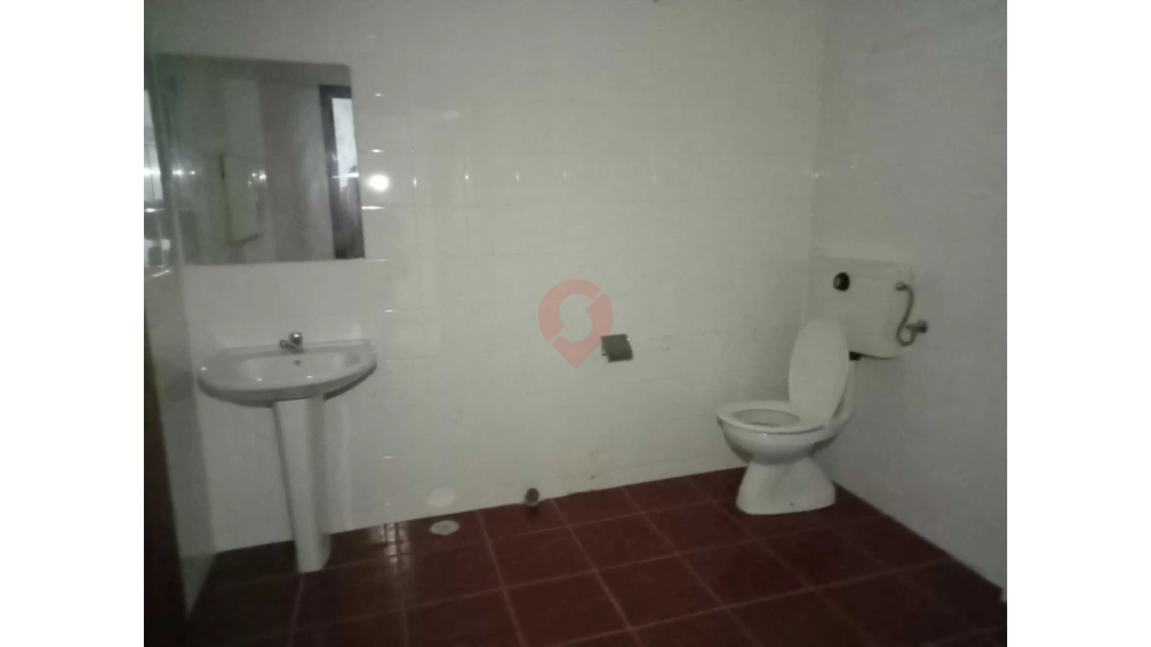 Loja para Venda em Vila e Roussas Foto 5