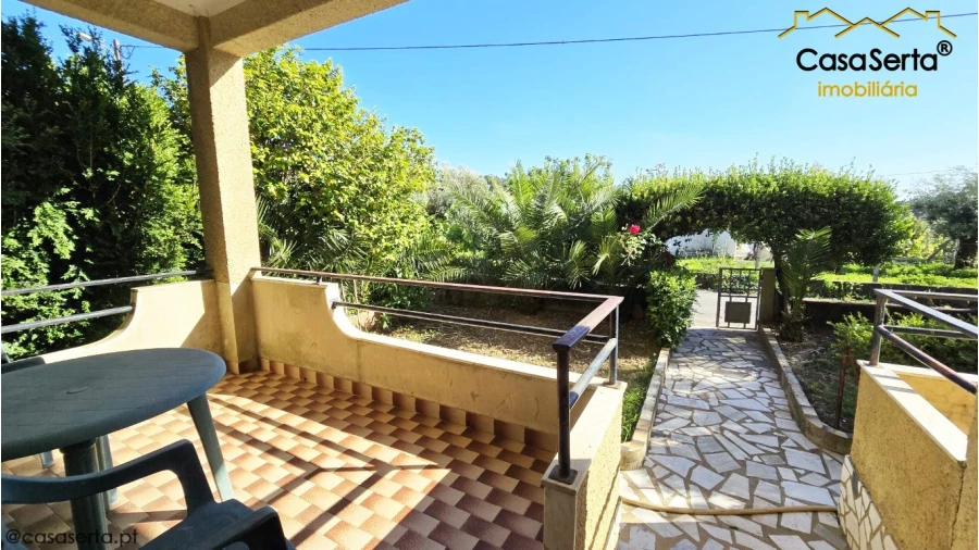 Moradia T4 para Venda em Cabeçudo Foto 4