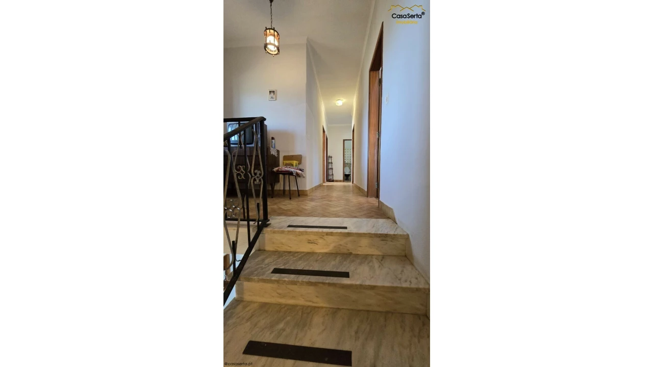 Moradia T4 para Venda em Cabeçudo Foto 9