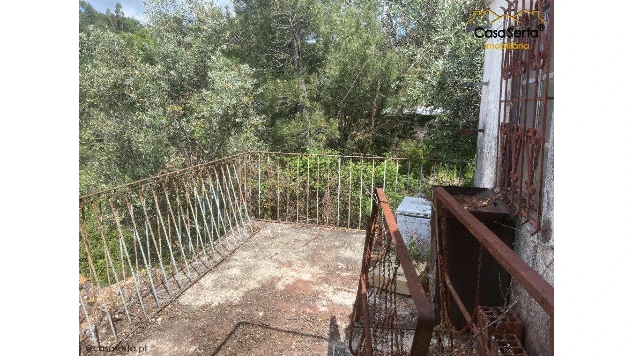 Moradia T2 para Venda em Mosteiro Foto 5