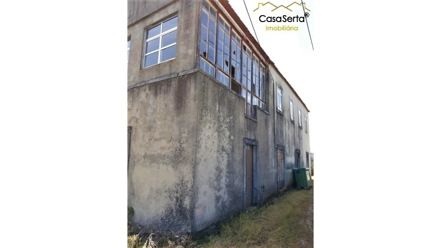 Quinta T0 para Venda em Aguda Foto 2