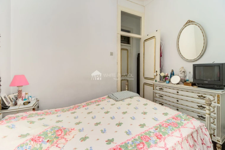 Apartamento T4 para Venda em Campo de Ourique Foto 10